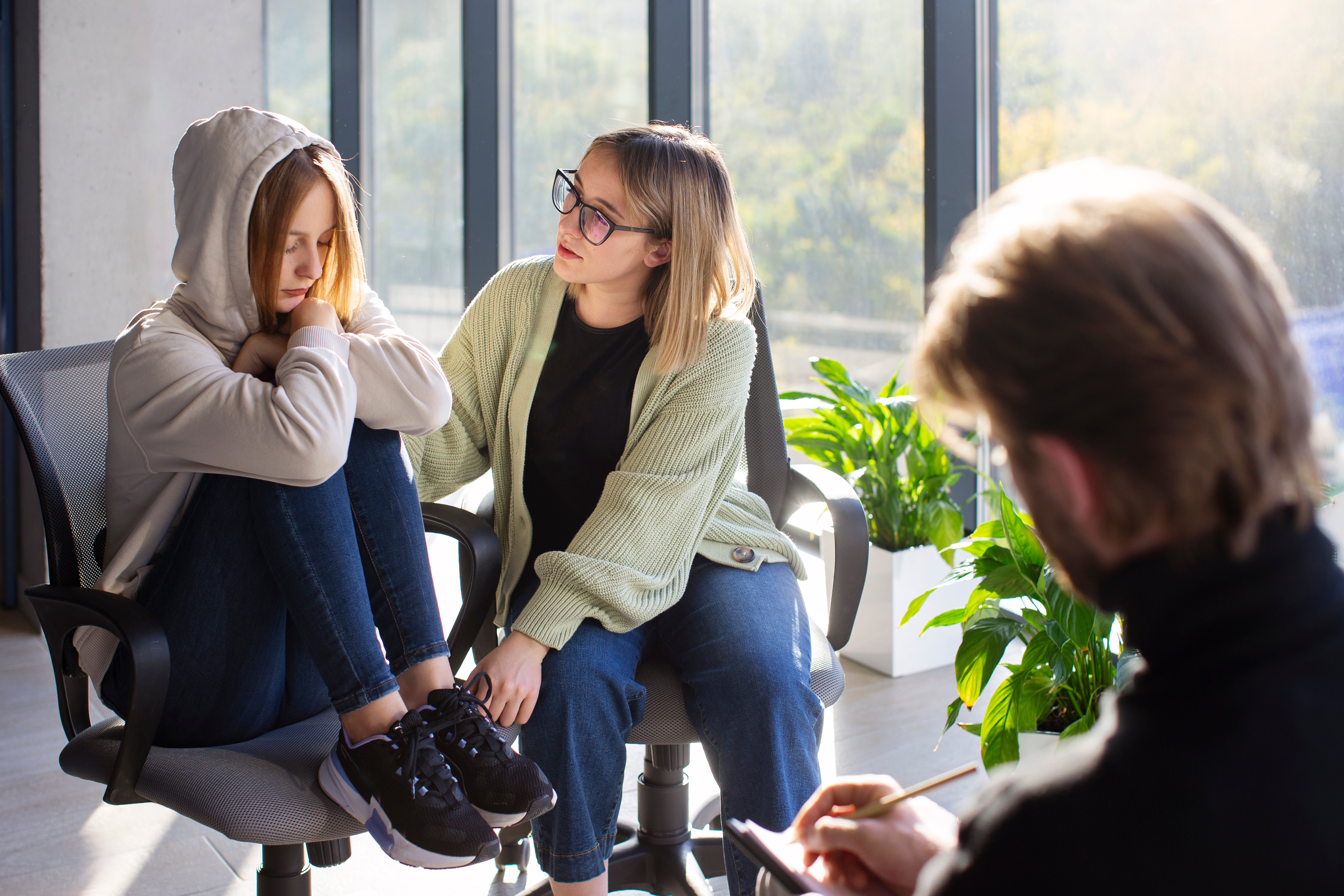 authentic-group-therapy-meeting